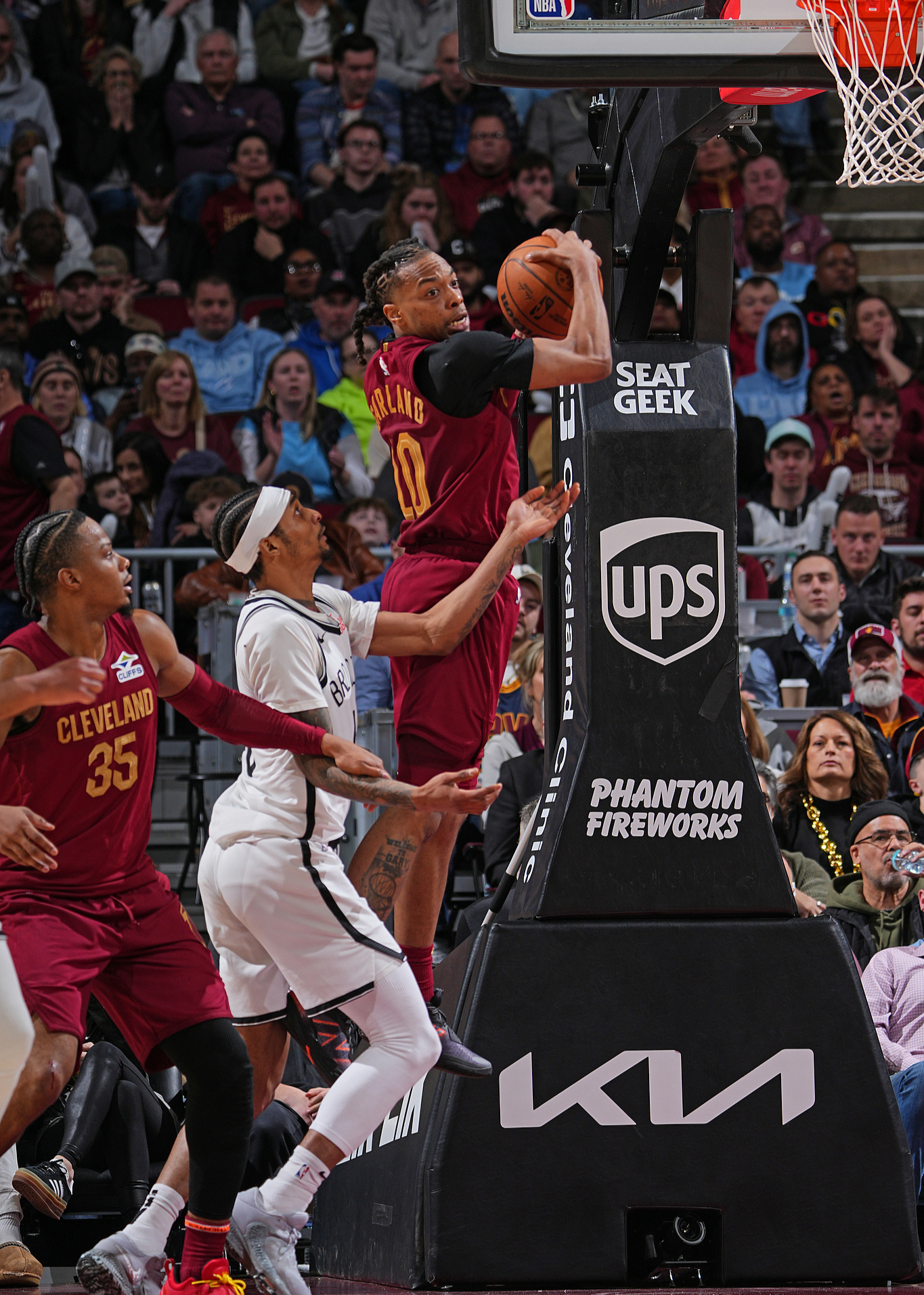 骑士惨败篮网，面临困境