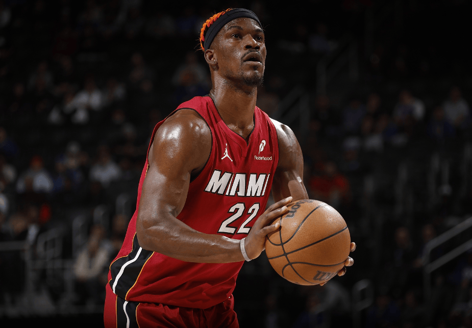 热火轻取小牛，巴特勒砍下35分