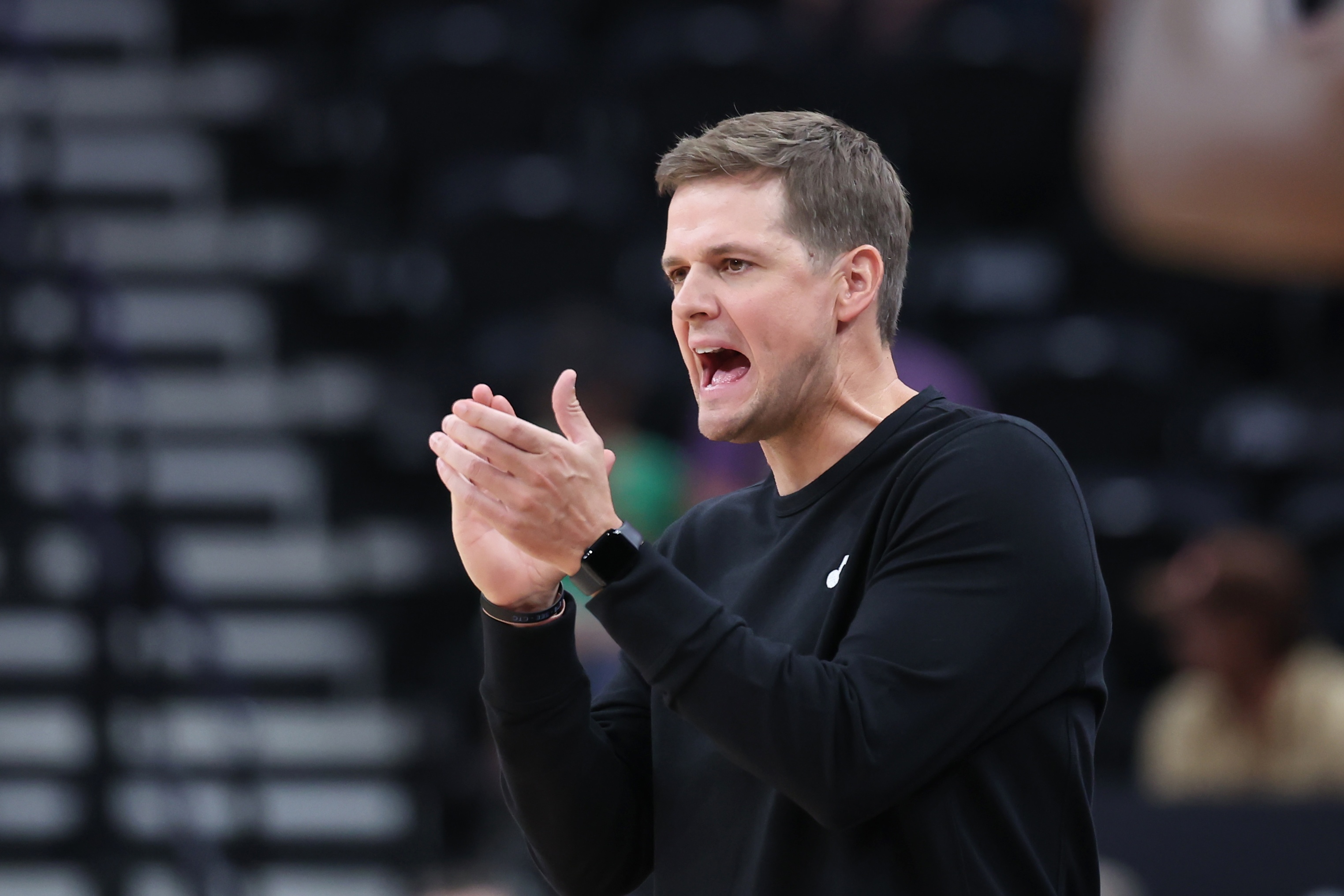 DB彩票-爵士队气势如虹，横扫对手！