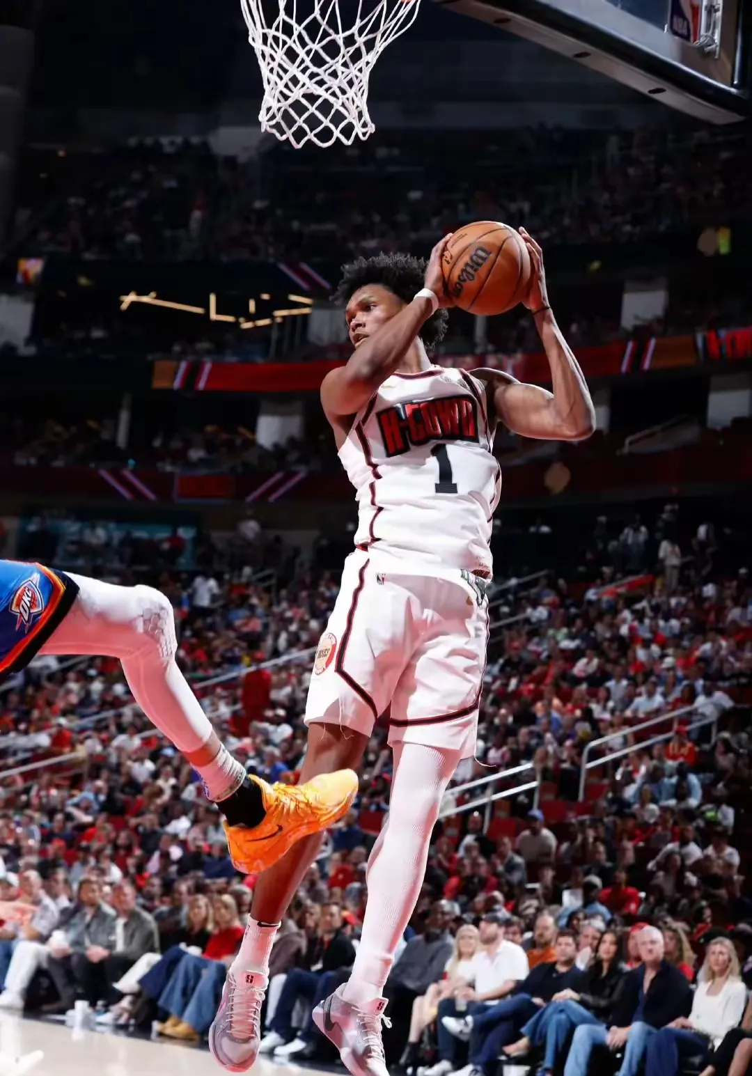 关于火箭惜败湖人，哈登砍26+8的信息