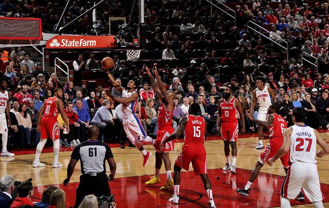 火箭击败太阳,卡佩拉轰27+15。 火箭击败太阳,卡佩拉轰27+15。