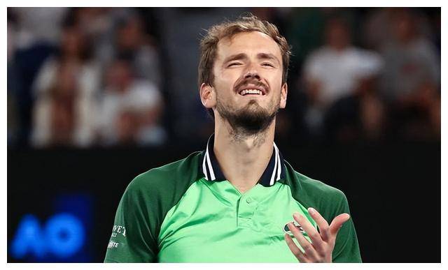 -包含欧洲网球队绝地反击日本网球队，梅德韦杰夫统治全场的词条